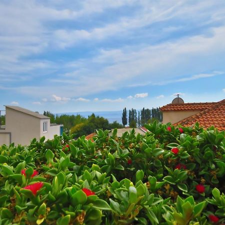Apartments Zvone Omis Exterior photo