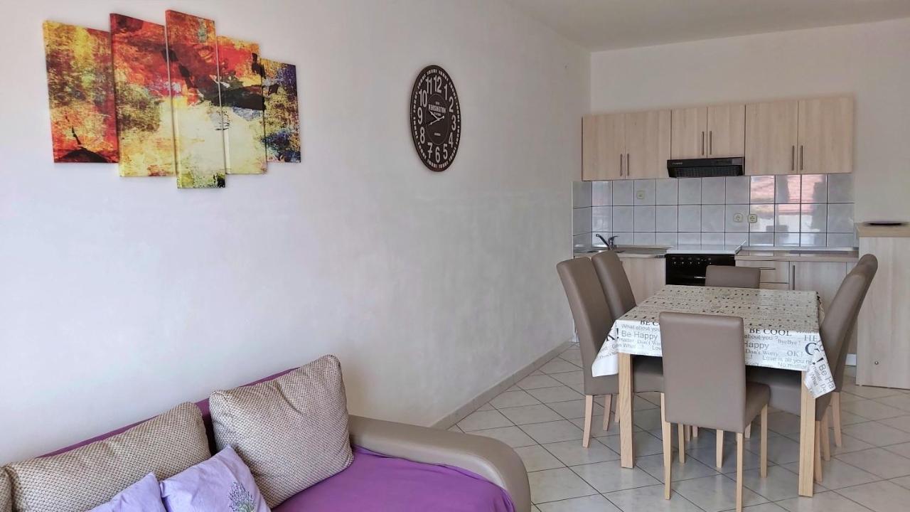 Apartments Zvone Omis Exterior photo
